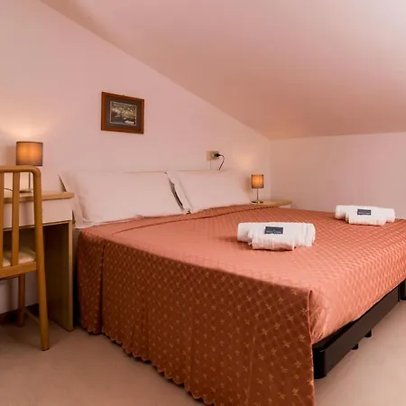 Hotel Lydia Cervia Extérieur photo